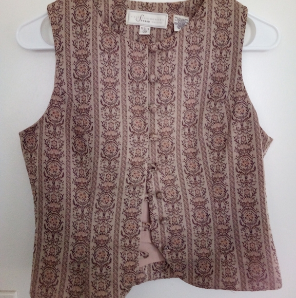 Liz Claiborne Jackets & Blazers - 💐2X$20 Vintage Liz Claiborne Vest - super cute!